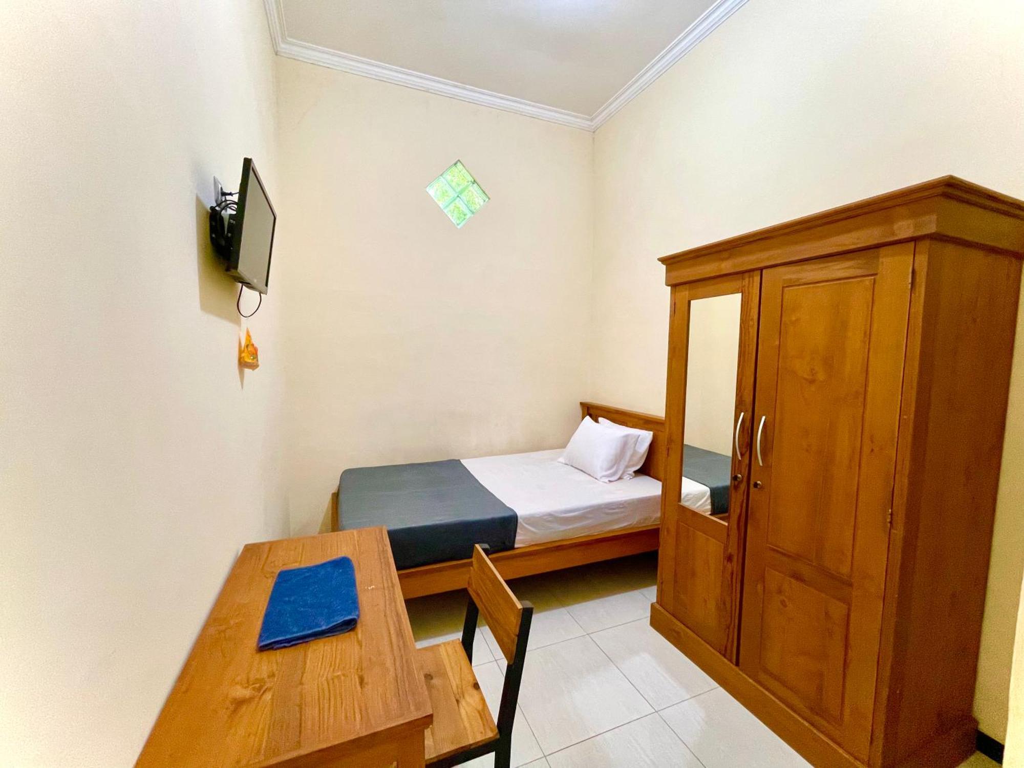 Offspring Ijen Hostel Banyuwangi Buitenkant foto
